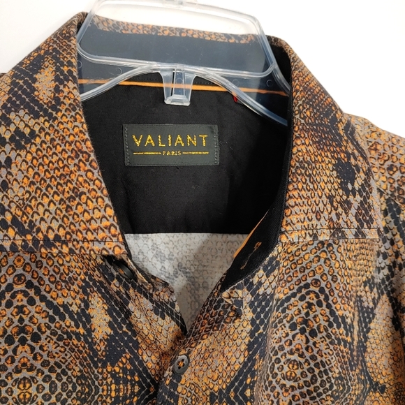 Valiant snakeskin printed 100% cotton button down dress shirt. Size L - Picture 3 of 7